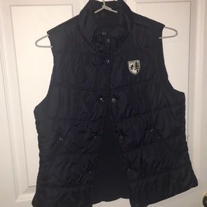 American Eagle Navy Puffer Vest